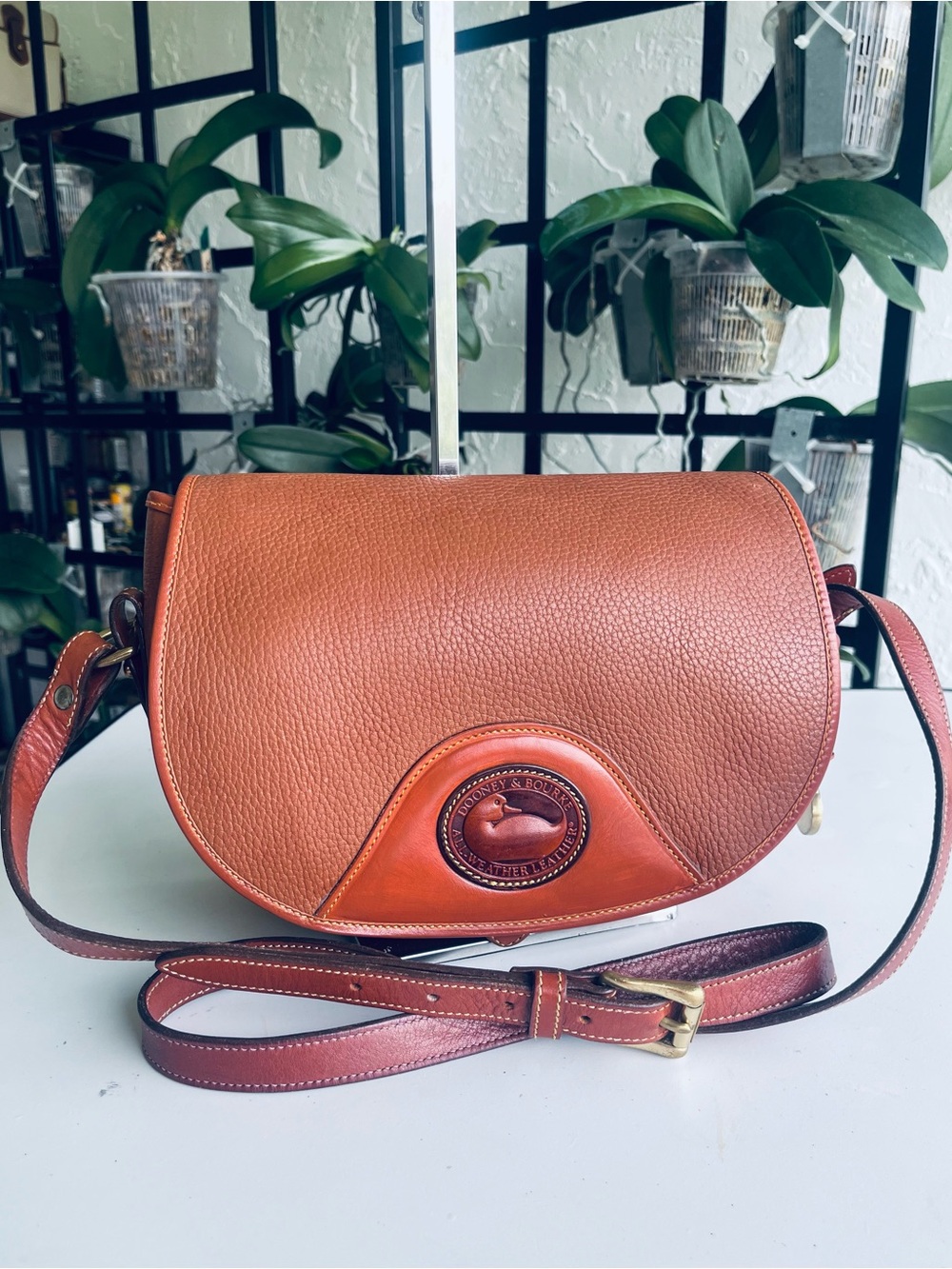 VINTAGE DOONEY AND BOURKE COGNAC BROWN  ADJUSTABLE CROSSBODY  BAG